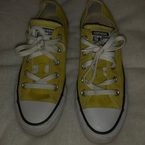 Yellow converse